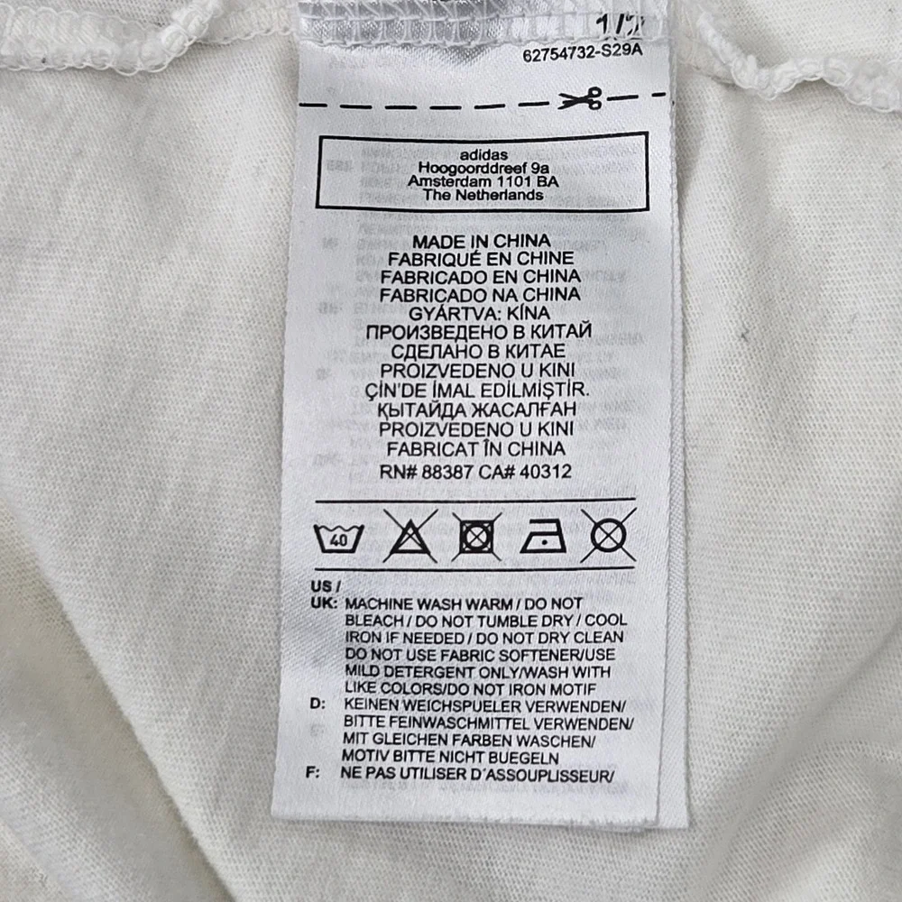Adidas Men Shirt XL White Captain Tsubasa Anime Logo Short Sleeve READ